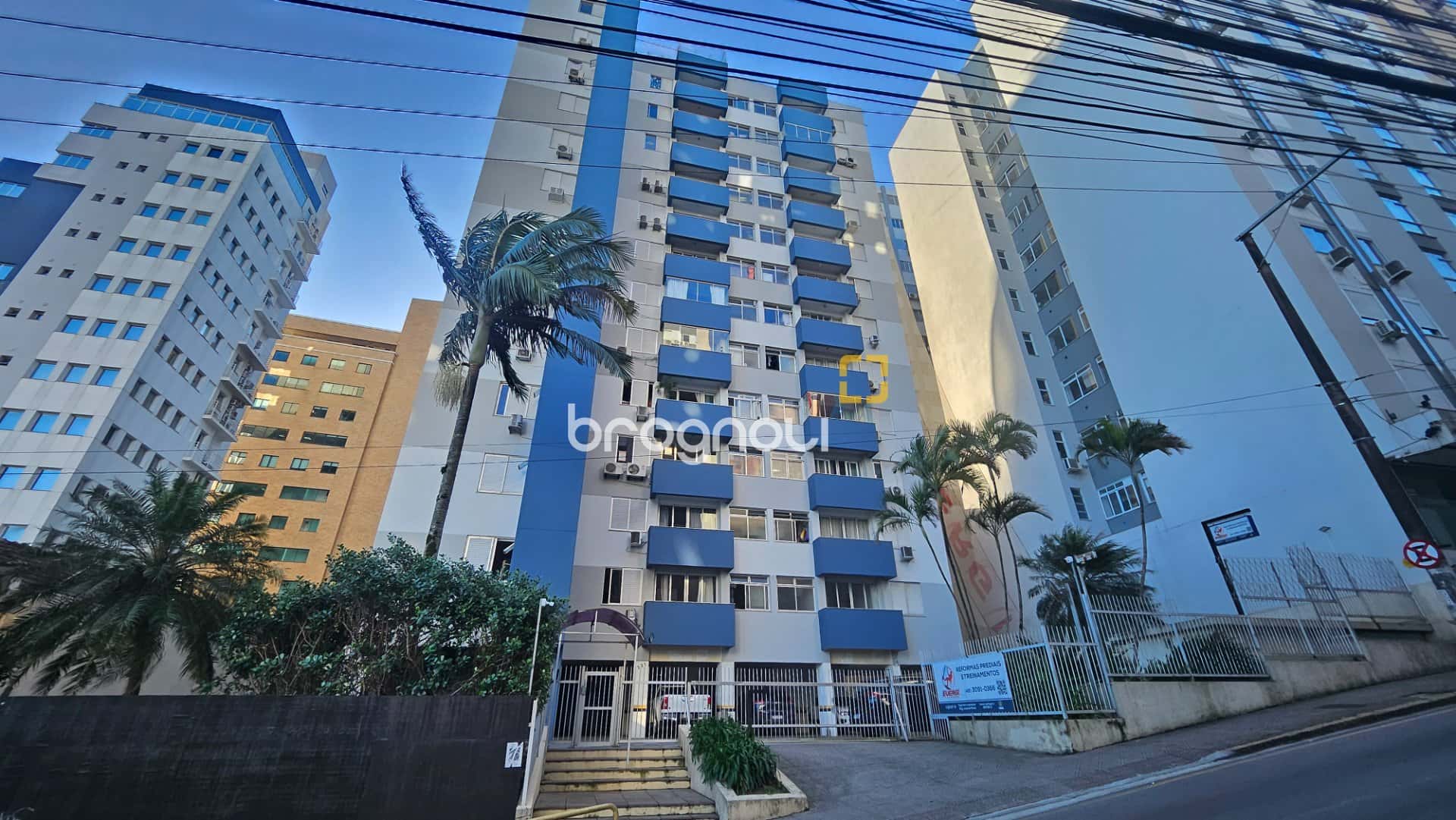 Apartamento de 1 quarto à venda no Centro de Florianópolis, próximo ao Armazém Rita Maria e à Rodoviária — foto principal