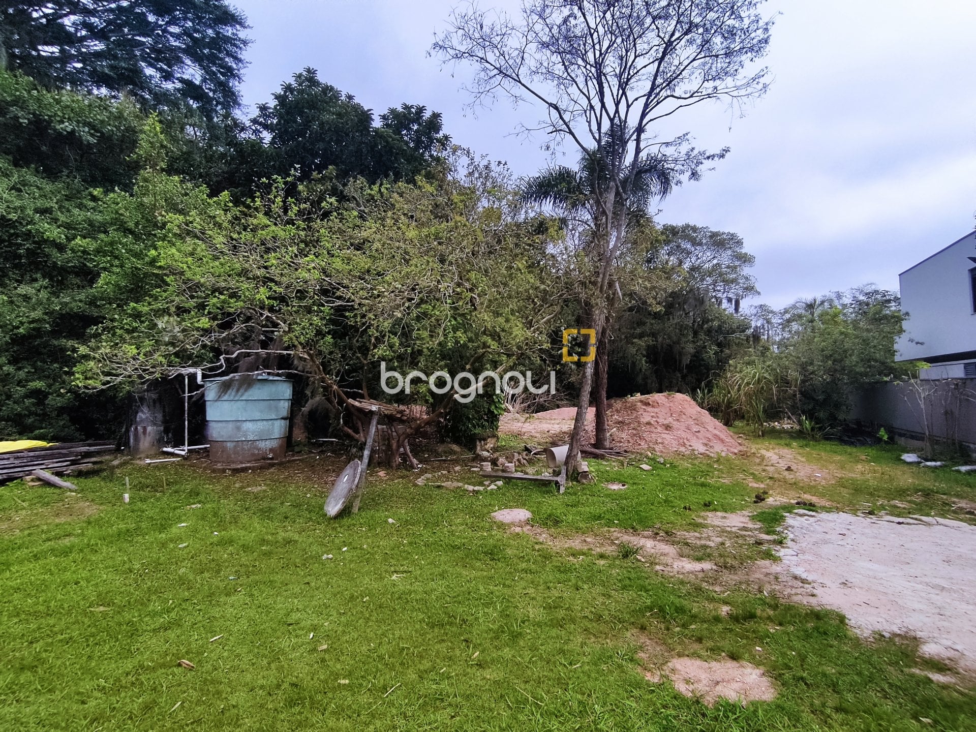 Terreno à venda em Cachoeira do Bom Jesus, Florianópolis/SC — foto principal