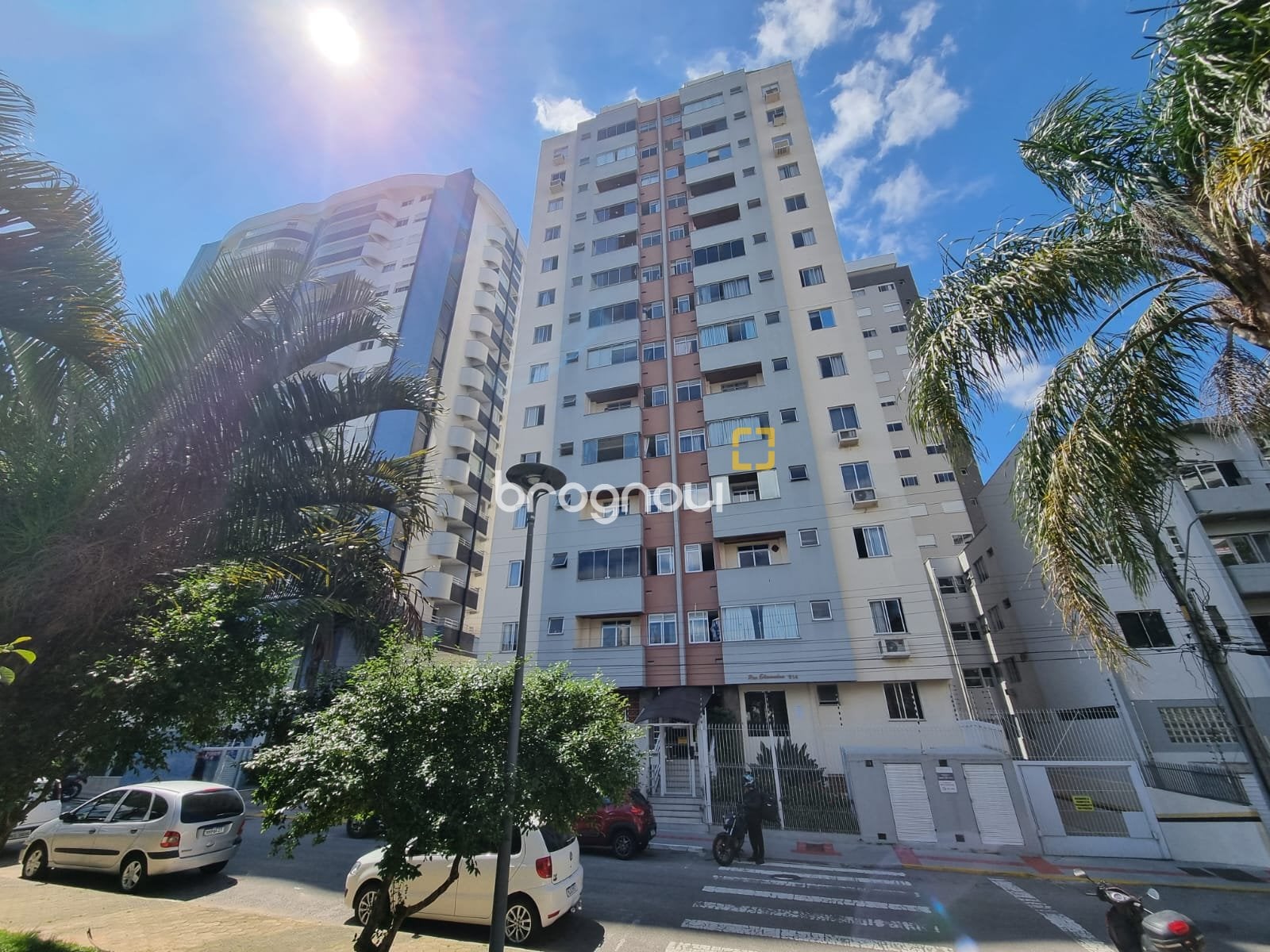 Apartamento à venda em Kobrasol, São José/SC — foto principal