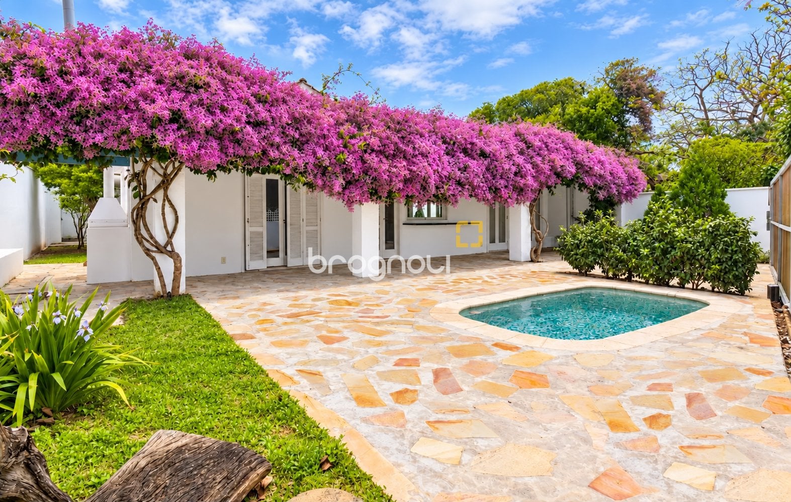 Casa à venda em Campeche, Florianópolis/SC — foto principal