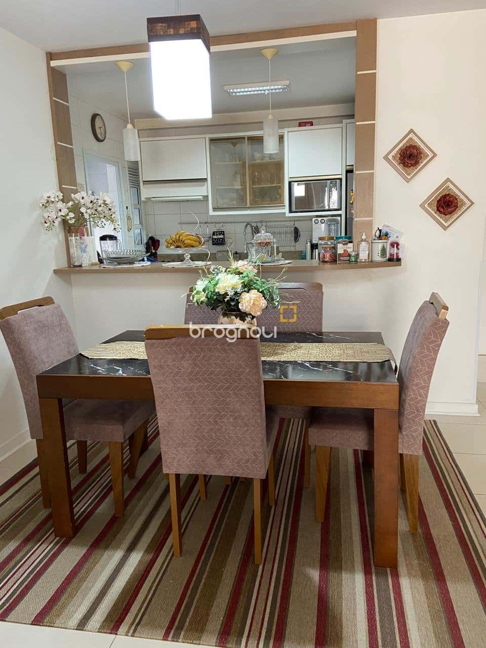 Brognoli Vende - Apartamento 3 dormitórios, sendo 1 suíte, 2 vagas - Itacorubi — foto principal
