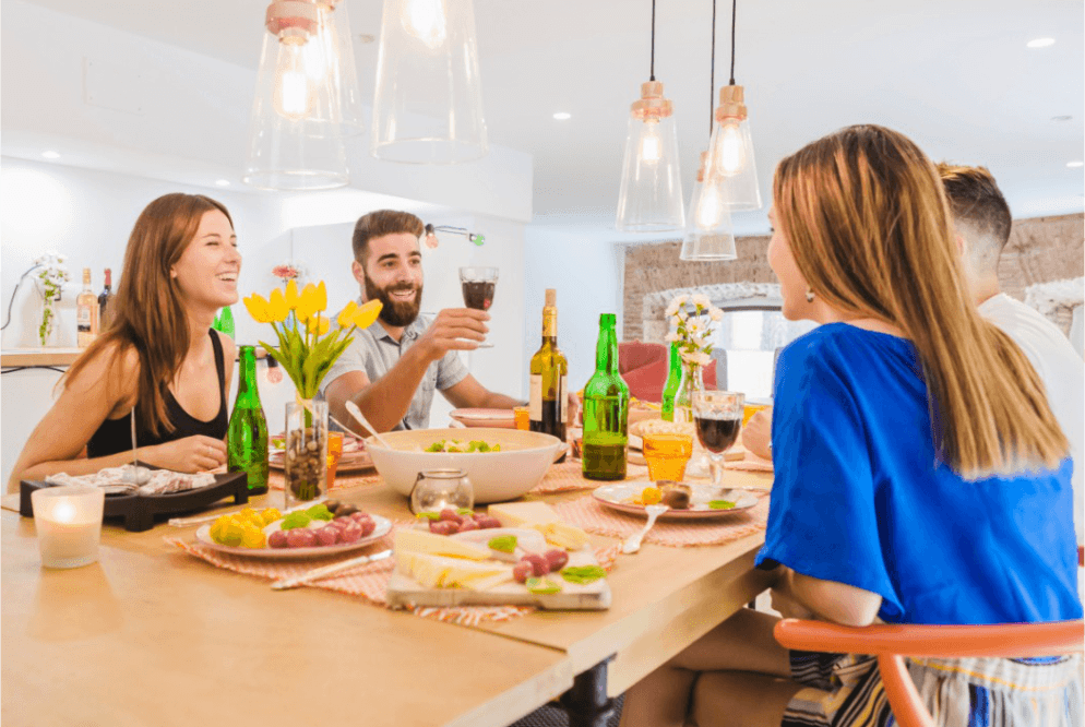 Como ter uma sala de jantar aconchegante para receber os amigos