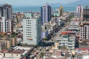 Kobrasol, São José: o bairro que combina conveniência, qualidade de vida e valorização imobiliária