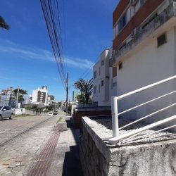 Apartamentos com 100m², 3 quartos, 1 garagem, no bairro Coqueiros em Florianópolis