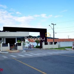 Casa de Condomínio com 51m², 3 quartos, 2 garagens, no bairro Bela Vista em Palhoça