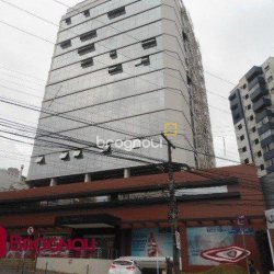 Sala com 336m², 6 garagens, no bairro Centro em Florianópolis