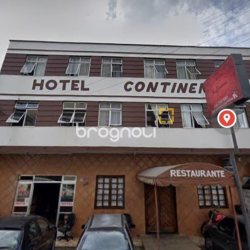 Prédio com 461m², 4 garagens, no bairro Estreito em Florianópolis