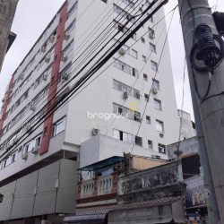 Apartamento com 72m², 2 quartos, no bairro Centro em Florianópolis