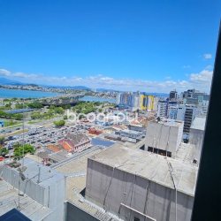 Apartamento com 102m², 3 quartos, no bairro Centro em Florianópolis