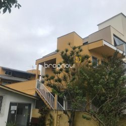 Hotel com 255m², 8 quartos, 2 garagens, no bairro Lagoa da Conceição em Florianópolis