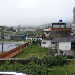 Terreno com 765m², no bairro Ingleses em Florianópolis