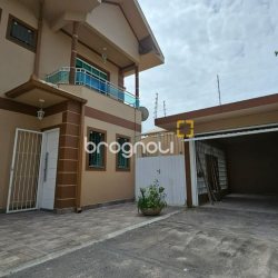 Casa com 140m², 3 quartos (sendo 1 suíte), 2 garagens, no bairro Ingleses em Florianópolis