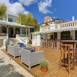 Pousada / Hotel com 350m², 10 quartos (sendo 10 suítes), no bairro Canasvieiras em Florianópolis
