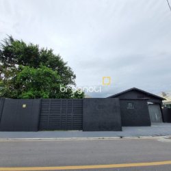 Galpão com 100m², 6 garagens, no bairro Ponte do Imaruim em Palhoça