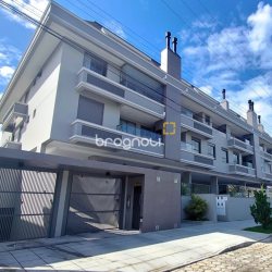 Apartamento com 76m², 2 quartos (sendo 2 suítes), 2 garagens, no bairro Ingleses em Florianópolis
