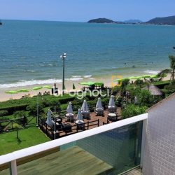 Cobertura com 316m², 4 quartos (sendo 4 suítes), 3 garagens, no bairro Cachoeira do Bom Jesus em Florianópolis