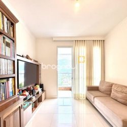 Apartamento com 124m², 3 quartos (sendo 1 suíte), 1 garagem, no bairro Centro em Palhoça