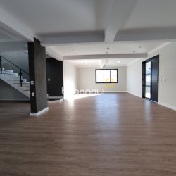 Casa com 507m², 5 quartos (sendo 3 suítes), 4 garagens, no bairro Ingleses em Florianópolis