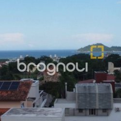 Casa com 167m², 3 quartos (sendo 1 suíte), 1 garagem, no bairro Campeche em Florianópolis