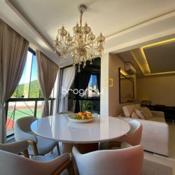Apartamento com 128m², 3 quartos (sendo 3 suítes), 2 garagens, no bairro Jurerê Internacional em Florianópolis