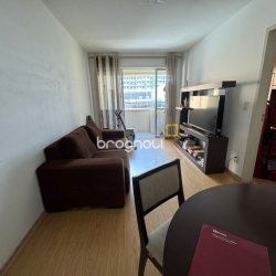 Apartamento com 48m², 1 quarto (sendo 1 suíte), 1 garagem, no bairro Centro em Florianópolis