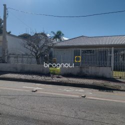 Terreno com 825m², no bairro Balneário em Florianópolis