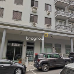 Sala com 77m², no bairro Centro em Florianópolis