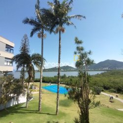 Apartamento com 162m², 3 quartos (sendo 3 suítes), 4 garagens, no bairro João Paulo em Florianópolis