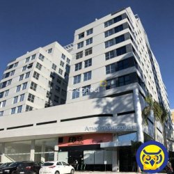 Sala com 32m², 1 garagem, no bairro Itacorubi em Florianópolis