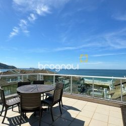 Cobertura com 406m², 4 quartos (sendo 4 suítes), 5 garagens, no bairro Santinho em Florianópolis