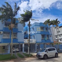 Prédio com 1539m², 21 garagens, no bairro Canasvieiras em Florianópolis