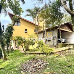 Casa com 458m², 4 quartos, no bairro Vargem do Bom Jesus em Florianópolis