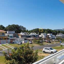 Casa com 151m², 3 quartos (sendo 1 suíte), 4 garagens, no bairro Ingleses em Florianópolis
