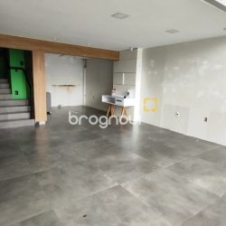 Loja com 68m², no bairro Centro em Florianópolis