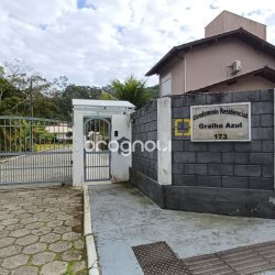 Terreno com 1435m², no bairro Sambaqui em Florianópolis