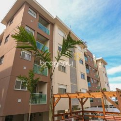 Apartamento com 66m², 1 quarto (sendo 1 suíte), 1 garagem, no bairro Centro em São José