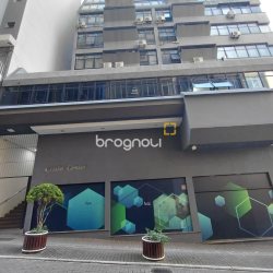 Sala com 28m², no bairro Centro em Florianópolis