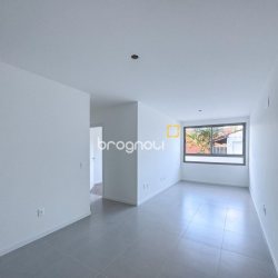 Apartamento com 66m², 2 quartos (sendo 1 suíte), 1 garagem, no bairro Cacupé em Florianópolis