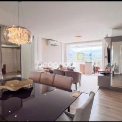 Apartamento com 123m², 3 quartos (sendo 1 suíte), 2 garagens, no bairro Itacorubi em Florianópolis