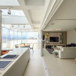 Cobertura com 175m², 3 quartos (sendo 2 suítes), 2 garagens, no bairro Estreito em Florianópolis