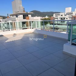 Cobertura com 170m², 2 quartos (sendo 1 suíte), 2 garagens, no bairro Ingleses em Florianópolis