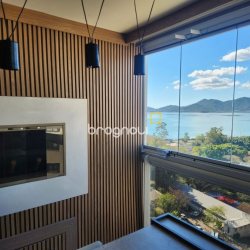 Apartamento com 115m², 2 quartos (sendo 2 suítes), 2 garagens, no bairro Agronômica em Florianópolis