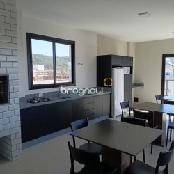 Apartamento com 77m², 2 quartos (sendo 1 suíte), 1 garagem, no bairro Ingleses em Florianópolis