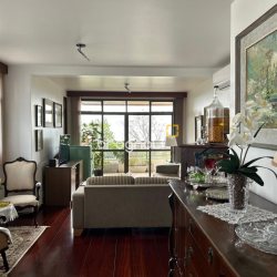 Apartamento com 208m², 4 quartos (sendo 1 suíte), 2 garagens, no bairro Agronômica em Florianópolis