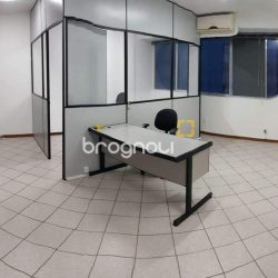 Sala com 42m², no bairro Centro em Florianópolis