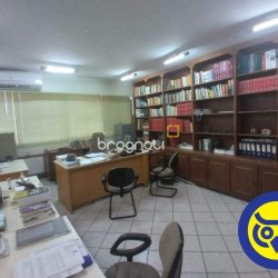 Sala com 49m², no bairro Centro em Florianópolis