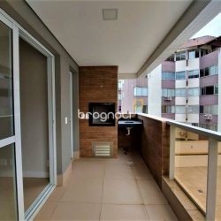 Apartamento com 75m², 2 quartos (sendo 1 suíte), 2 garagens, no bairro Itacorubi em Florianópolis