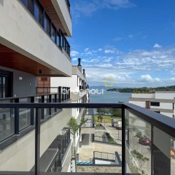 Apartamento com 163m², 3 quartos (sendo 3 suítes), 2 garagens, no bairro João Paulo em Florianópolis