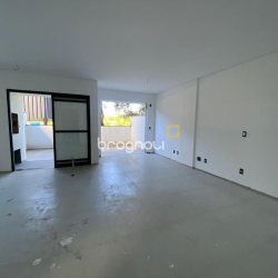 Apartamento com 59m², 1 quarto, 1 garagem, no bairro Campeche em Florianópolis