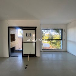 Apartamento com 41m², 1 quarto, 1 garagem, no bairro Campeche em Florianópolis